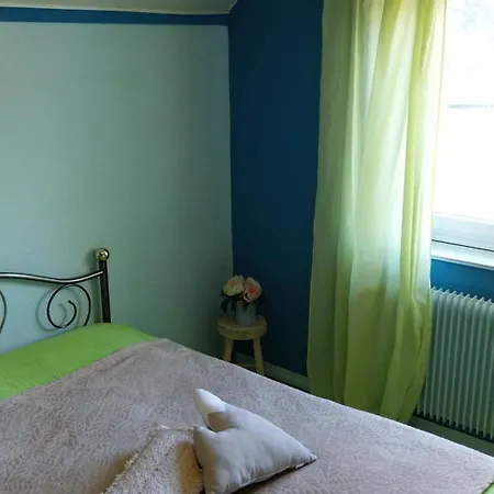 Holiday home Mamie House